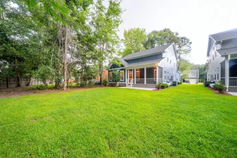 Exterior - 717 Eagle St, Mount Pleasant, SC 29464 photo 15 of 17