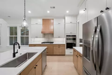Kitchen - 717 Eagle St, Mount Pleasant, SC 29464 photo 3 of 7