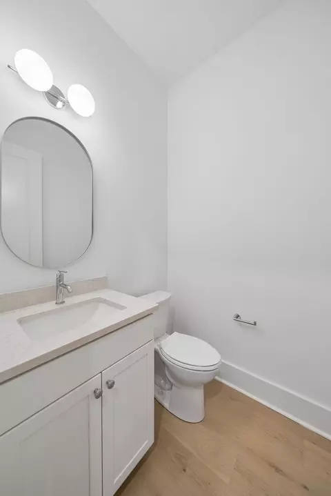 Bath - 717 Eagle St, Mount Pleasant, SC 29464 photo 13 of 13