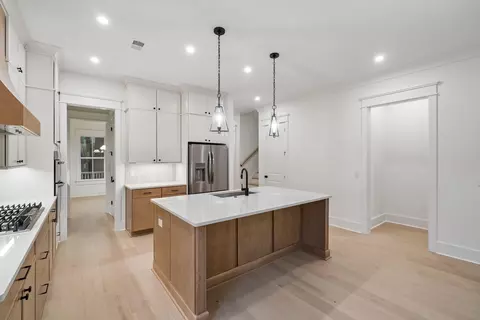 Kitchen - 717 Eagle St, Mount Pleasant, SC 29464 photo 7 of 7