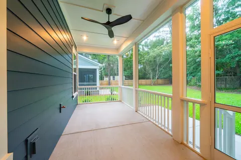 Exterior - 717 Eagle St, Mount Pleasant, SC 29464 photo 7 of 17