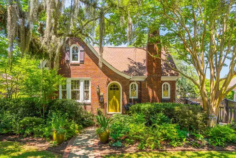 18 Stocker Dr, Charleston, SC 29407