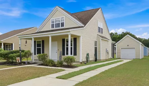 Exterior - 213 Killarney Trl, Moncks Corner, SC 29461 photo 2 of 6