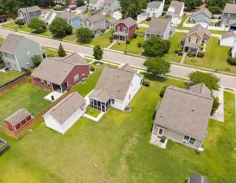 View/Area - 213 Killarney Trl, Moncks Corner, SC 29461 photo 2 of 9