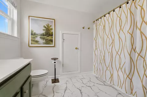 Bath - 213 Killarney Trl, Moncks Corner, SC 29461 photo 4 of 4