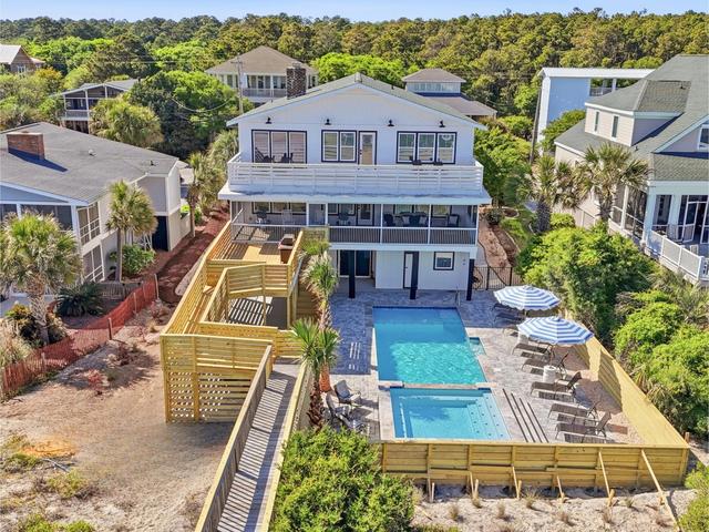 1184 Parker Dr, Pawleys Island, SC 29585