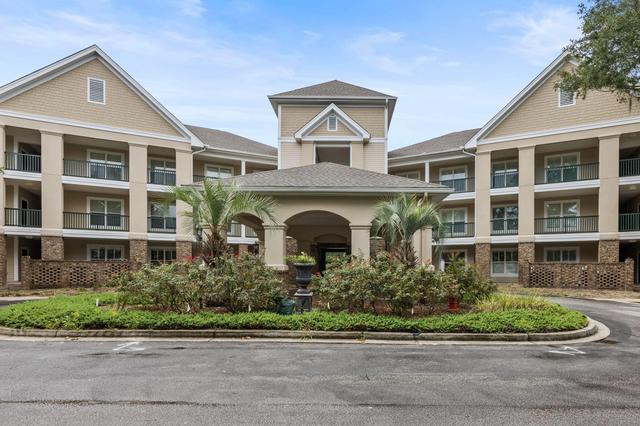 1479 Long Grove Dr #204, Mount Pleasant, SC 29464