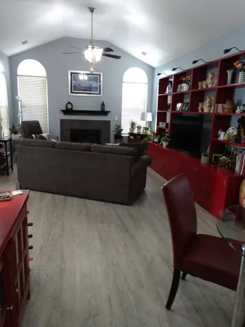 8800 Dorchester Rd UNIT 201, North Charleston, SC 29420