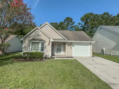 136 Alston Cir, Goose Creek, SC 29445