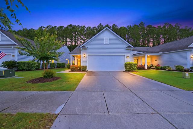 531 Eastern Isle Ave, Summerville, SC 29486