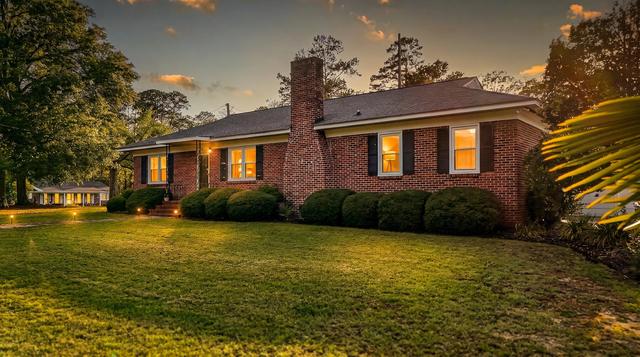 56 Woodlawn Ter, Bamberg, SC 29003