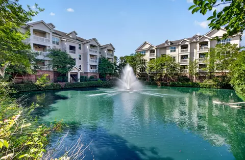 2244 Ashley Crossing Dr #521, Charleston, SC 29414