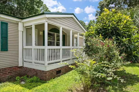 125 Fall Creek Blvd, Summerville, SC 29483