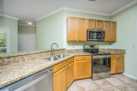 Kitchen - 2717 Merwether Ln, Mount Pleasant, SC 29466 photo 3 of 3