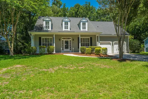 Exterior - 2717 Merwether Ln, Mount Pleasant, SC 29466 photo 2 of 14