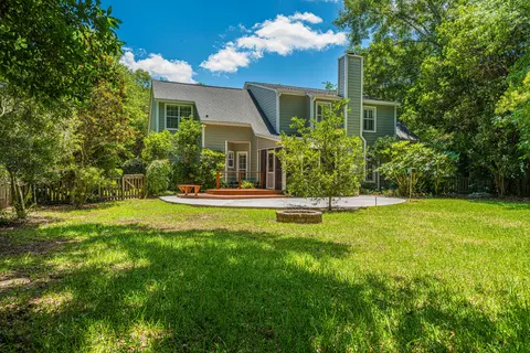 Exterior - 2717 Merwether Ln, Mount Pleasant, SC 29466 photo 11 of 14