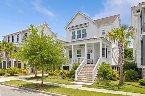 1675 Pierce St, Daniel Island, SC 29492