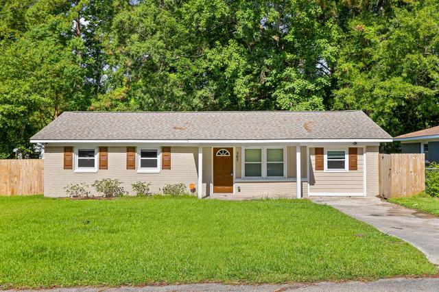 305 Elliott Dr, Ladson, SC 29456