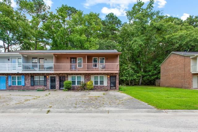 100 Kimeran Ln #D, Summerville, SC 29485