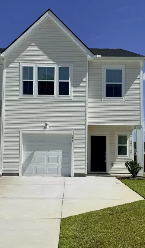 392 Tiliwa St, Summerville, SC 29486