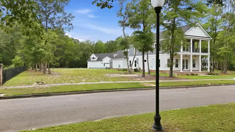 Exterior - 255 Madison Dr, Georgetown, SC 29440 photo 12 of 14