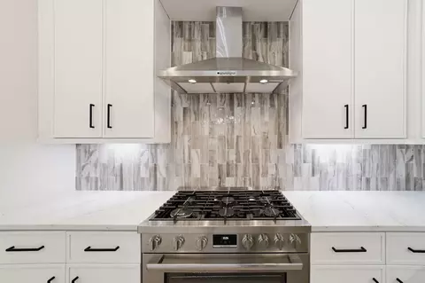 Kitchen - 255 Madison Dr, Georgetown, SC 29440 photo 6 of 6