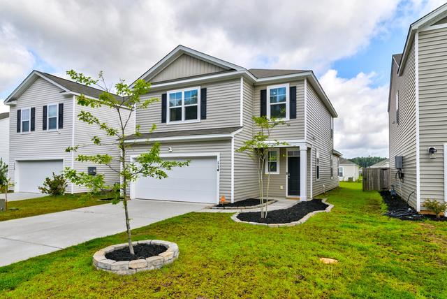 114 Sunray Ln, Summerville, SC 29486