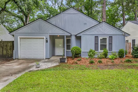 1242 Maryland Dr, Ladson, SC 29456