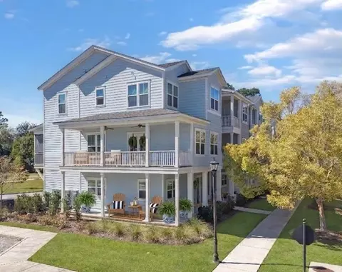 139 Sabal Ct, Summerville, SC 29483