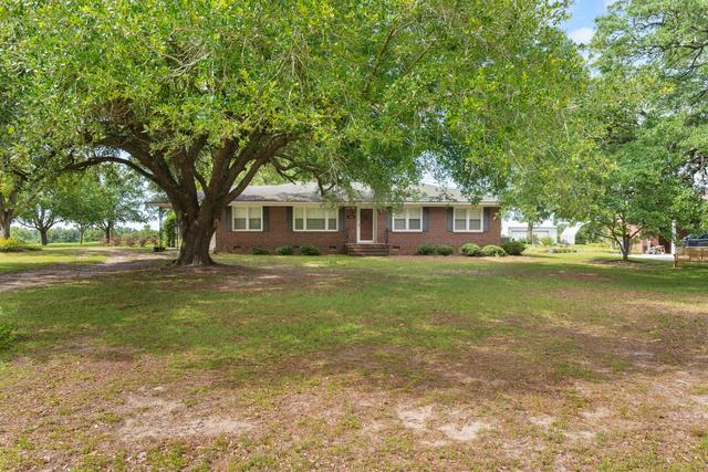 106 Cynthia St, Norway, SC 29113