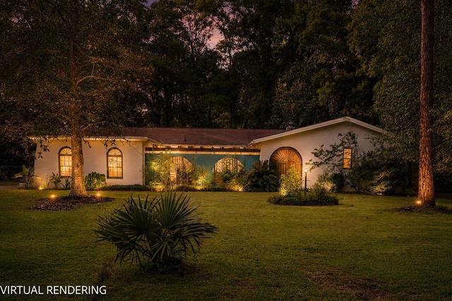 111 W Johnston St, Summerville, SC 29483