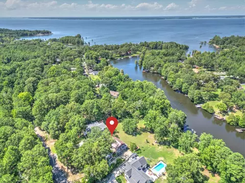 1226 Saint Julien Dr, Eutawville, SC 29048