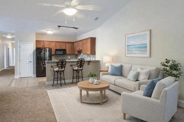 127 Manning Ct, Summerville, SC 29485