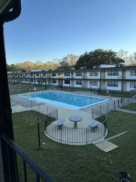 6601 Dorchester Rd #109, North Charleston, SC 29418