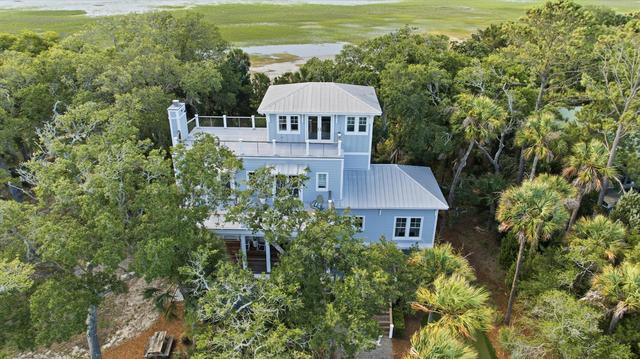 3019 Buccaneer Rd, Isle Of Palms, SC 29451