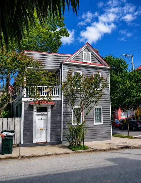 70 Vanderhorst St, Charleston, SC 29403