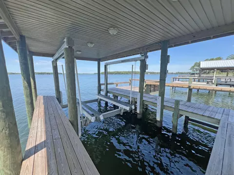 Exterior - 1083 Copperhead Rd, Manning, SC 29102 photo 6 of 9