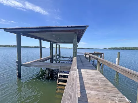Exterior - 1083 Copperhead Rd, Manning, SC 29102 photo 2 of 9