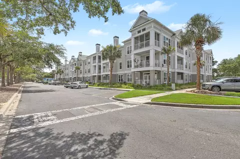 130 River Landing Dr #3120, Charleston, SC 29492
