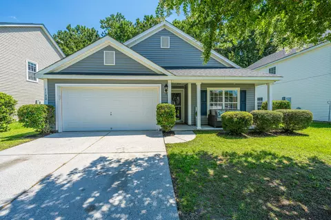1102 Deerberry Rd, Hanahan, SC 29410