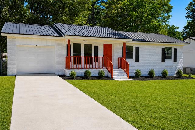 452 Madeline Dr, Goose Creek, SC 29445