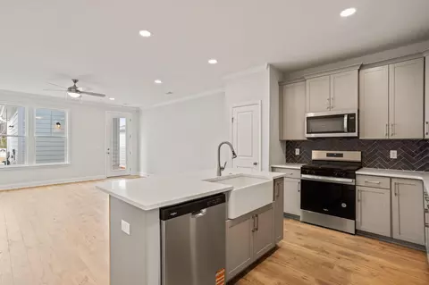 222 Lake Greenwood Blvd, Greenwood, SC 29649