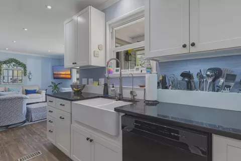 Kitchen - 1805 Ringneck Rd, Moncks Corner, SC 29461 photo 4 of 6