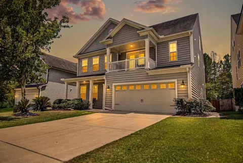 677 Silver Moss Dr, Moncks Corner, SC 29461