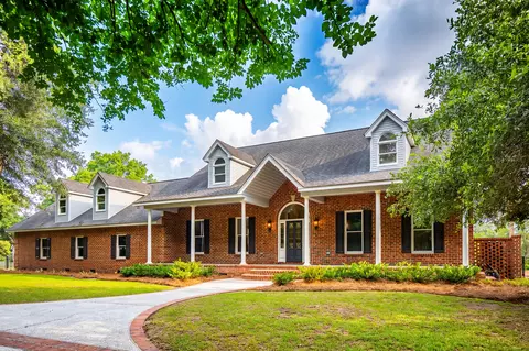 5038 Stono Plantation Dr, Hollywood, SC 29449