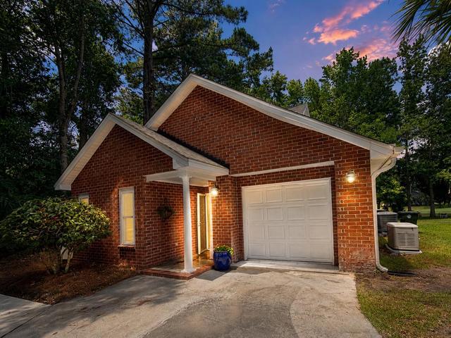 43 Martins Path, Charleston, SC 29414