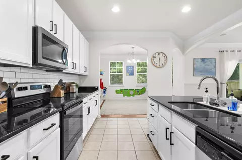 237 Oglethorpe Cir, Moncks Corner, SC 29461 photo 11
