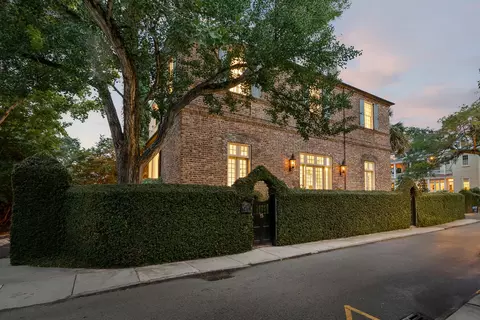 15 Orange St, Charleston, SC 29401
