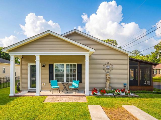 823 Minnie St, Charleston, SC 29407