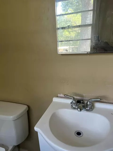 122 Perkins Ave, Sumter, SC 29150 photo 4